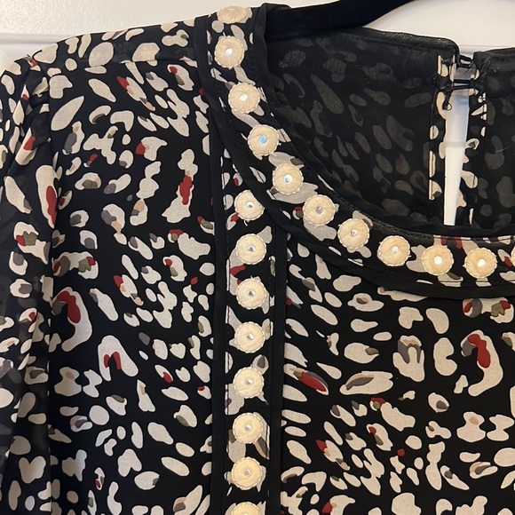Polyester Animal print blouse - Picture 2 of 4